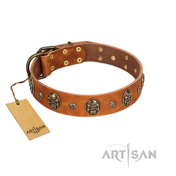 Easy adjustable full grain leather collar for your pet